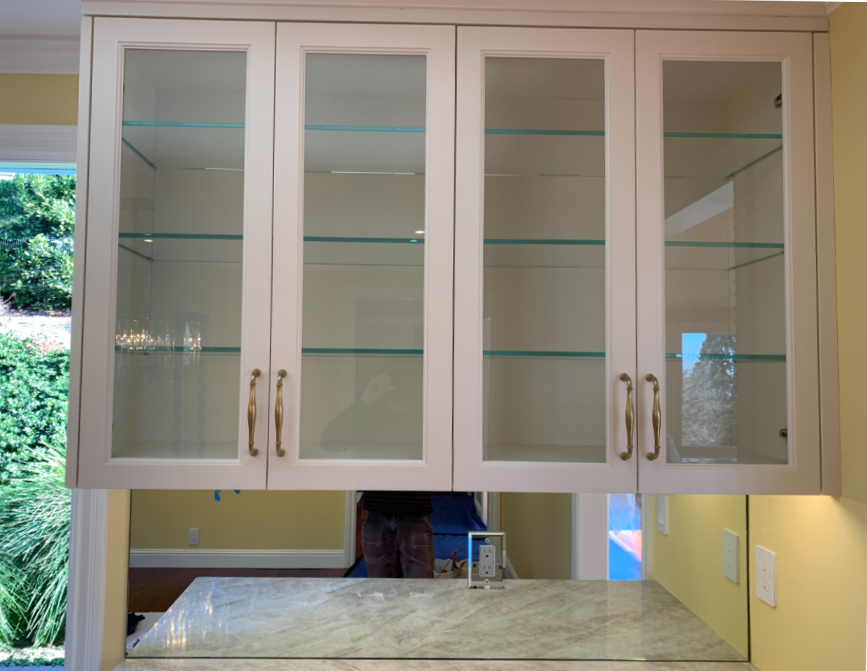 Starphire Glass Shelves Glass and Mirror Backsplash